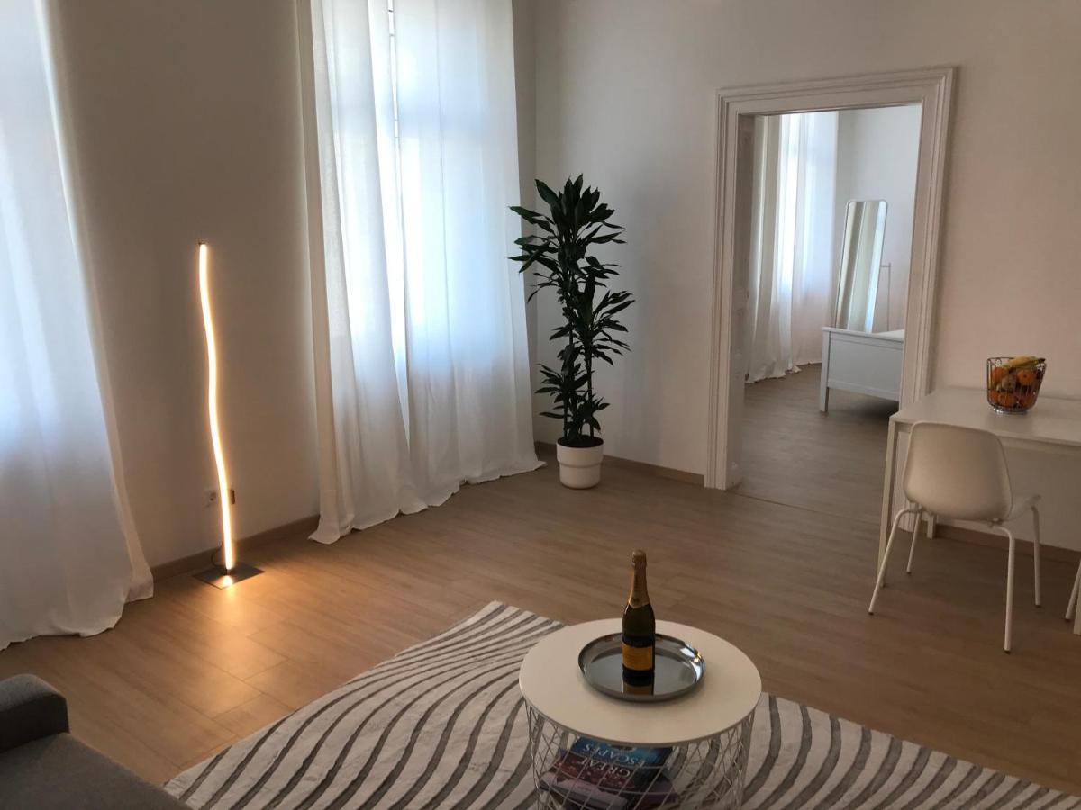 New • City-Park Apartment In The Vienna Center. מראה חיצוני תמונה